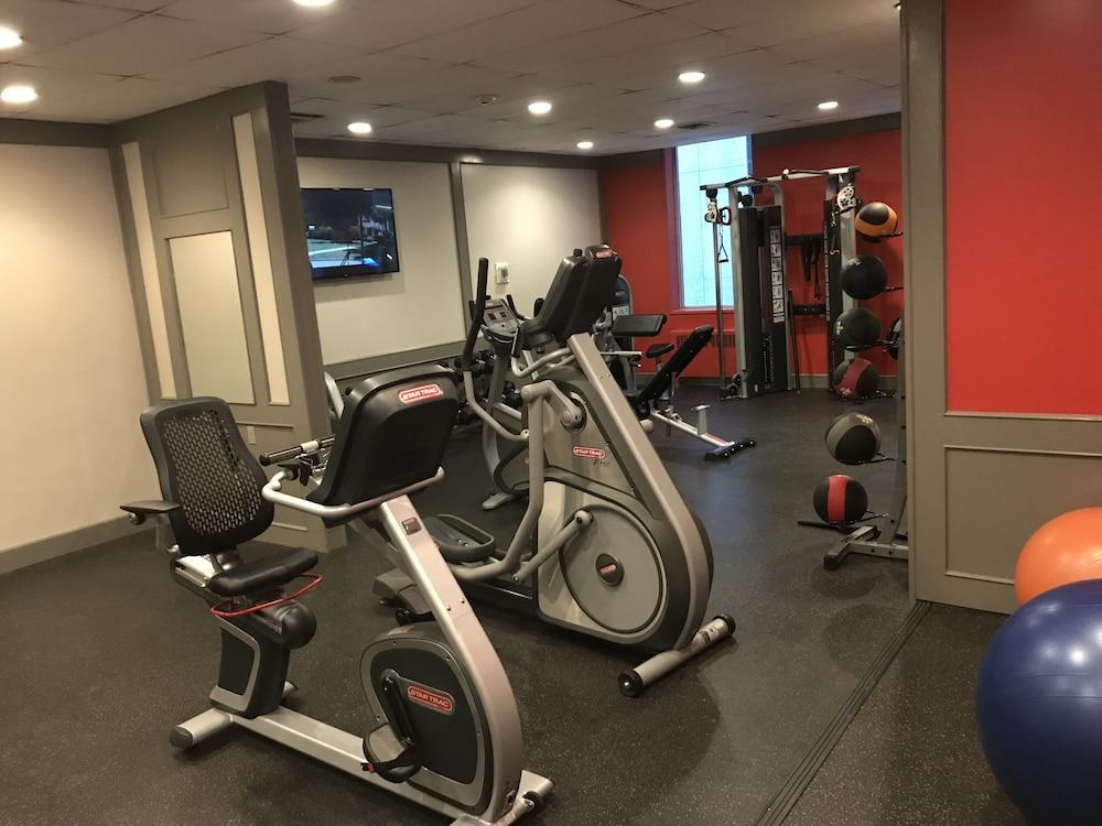 Ramada Plaza By Wyndham Calgary Downtown Ξενοδοχείο Εξωτερικό φωτογραφία