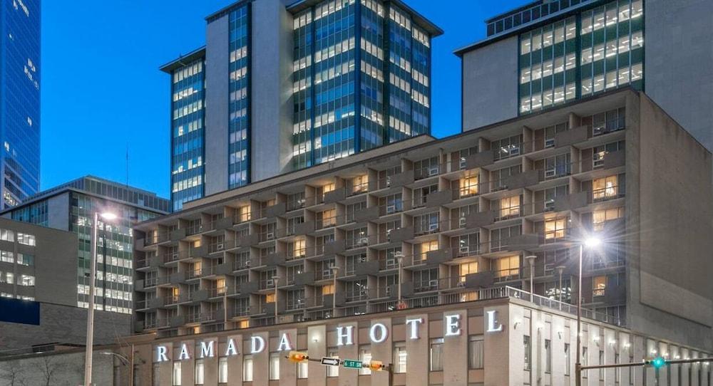Ramada Plaza By Wyndham Calgary Downtown Ξενοδοχείο Εξωτερικό φωτογραφία