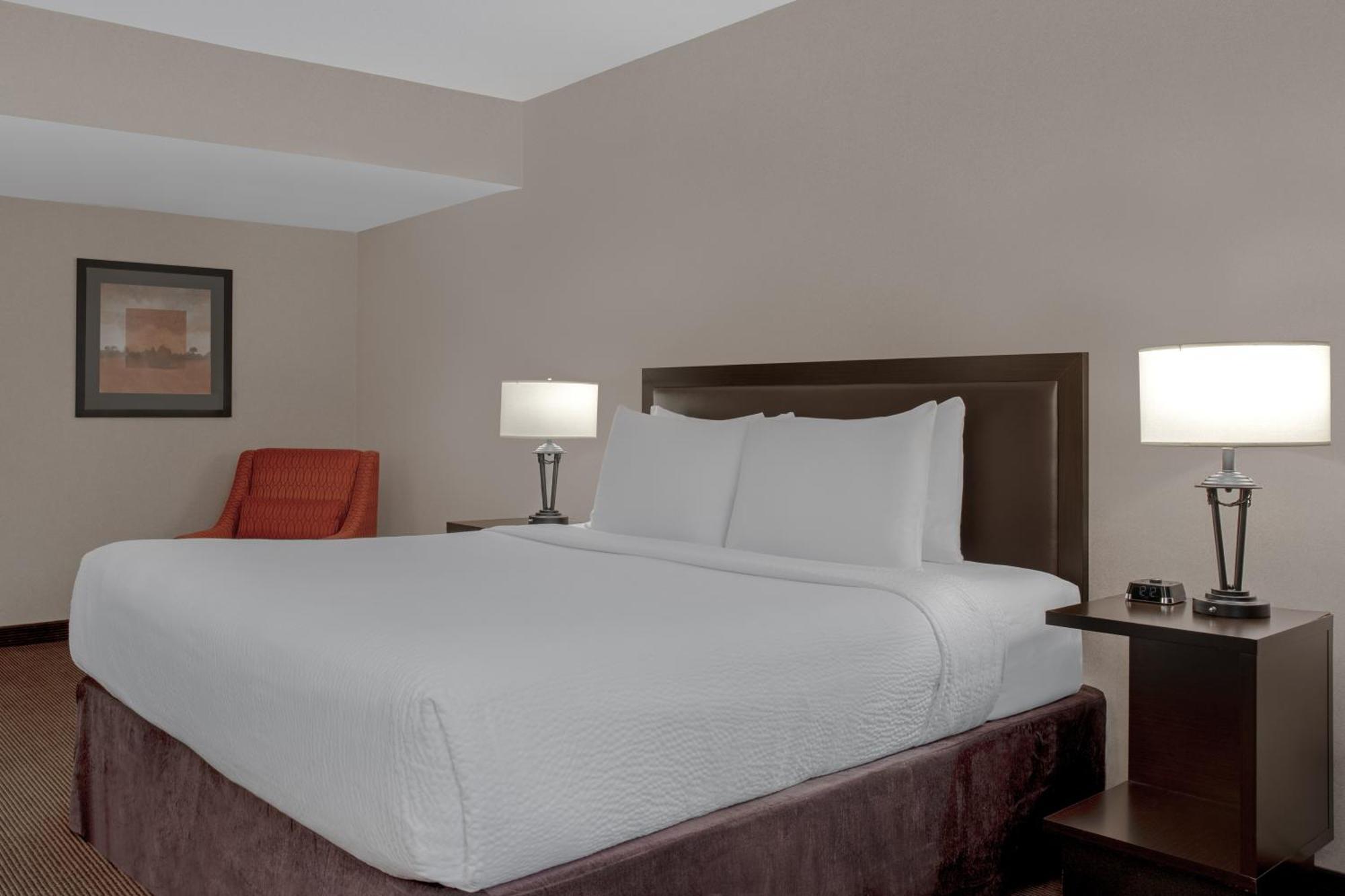 Ramada Plaza By Wyndham Calgary Downtown Ξενοδοχείο Εξωτερικό φωτογραφία