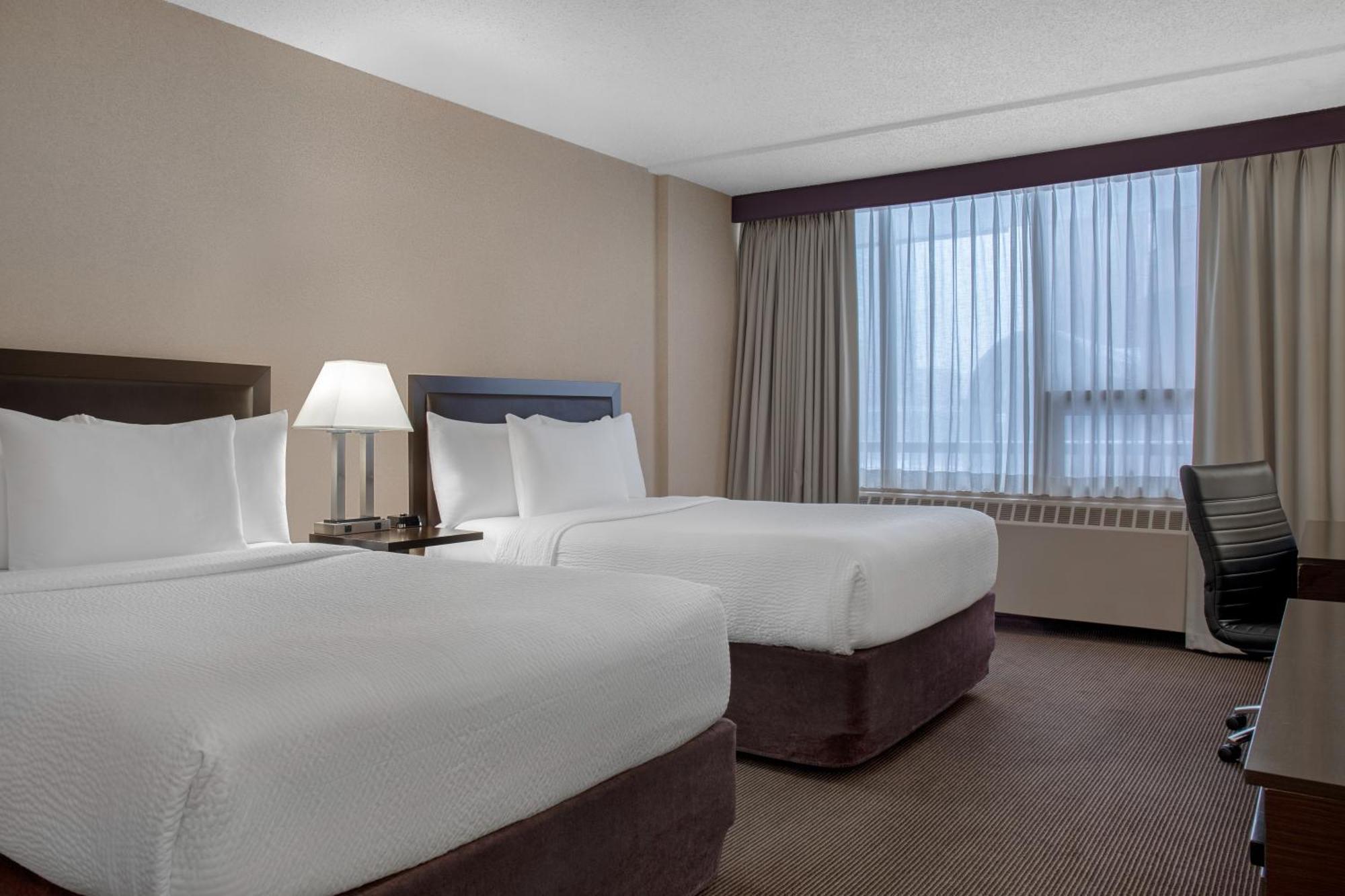 Ramada Plaza By Wyndham Calgary Downtown Ξενοδοχείο Εξωτερικό φωτογραφία