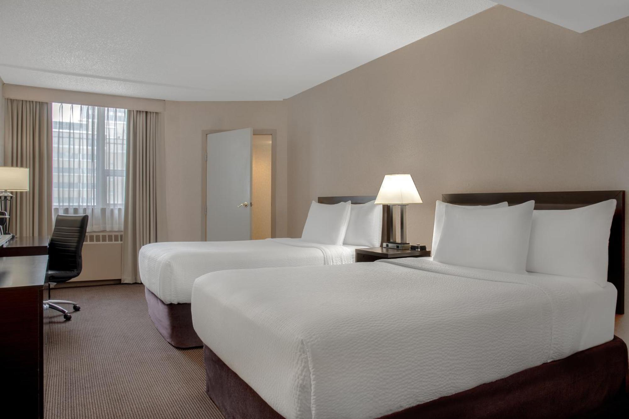 Ramada Plaza By Wyndham Calgary Downtown Ξενοδοχείο Εξωτερικό φωτογραφία