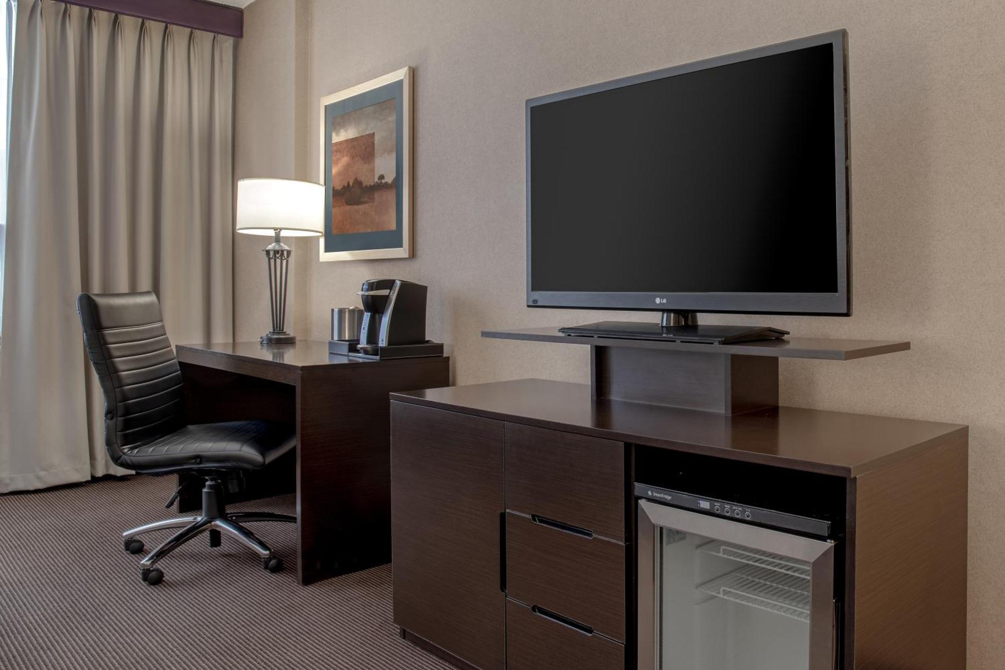 Ramada Plaza By Wyndham Calgary Downtown Ξενοδοχείο Εξωτερικό φωτογραφία
