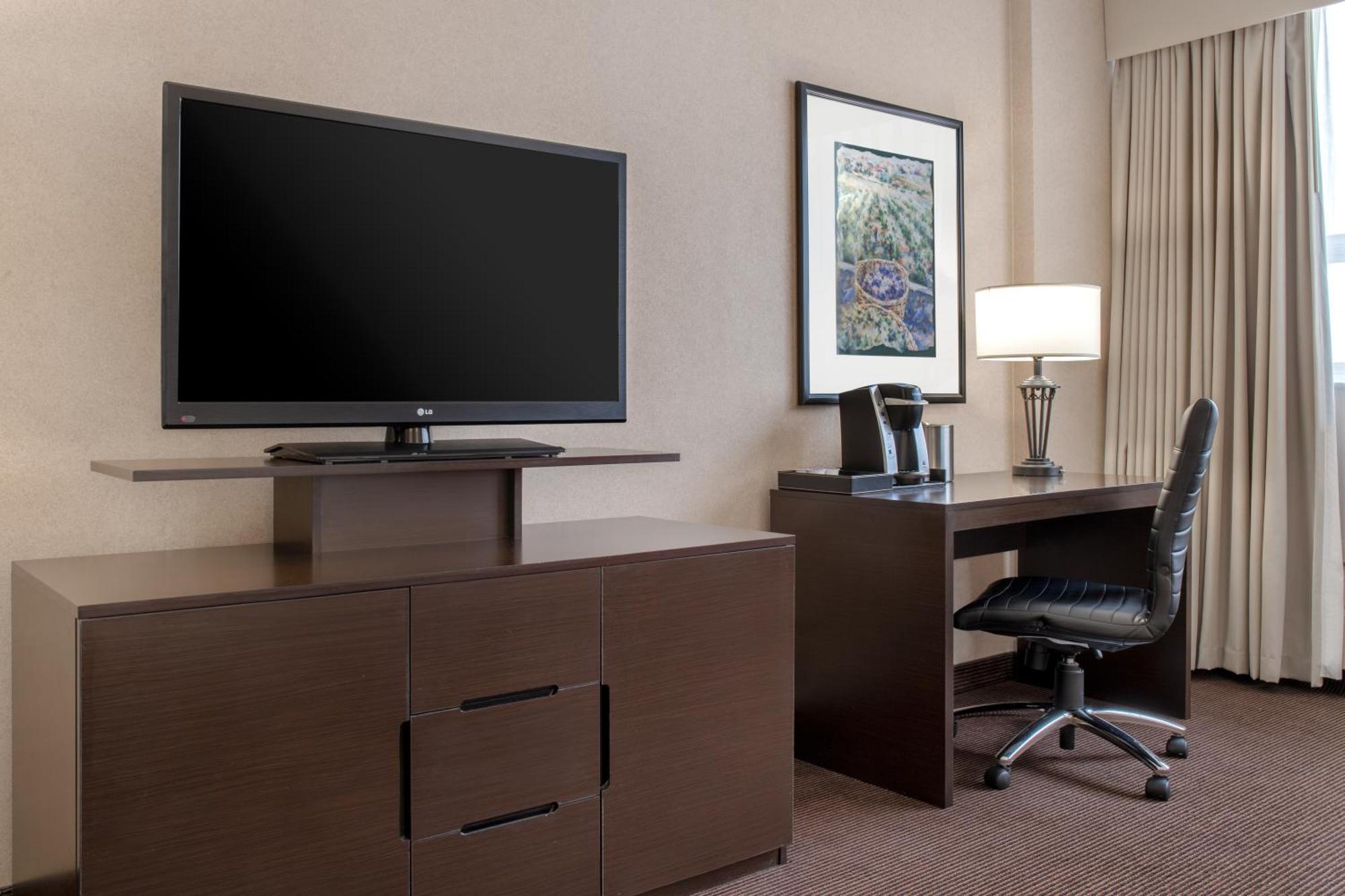 Ramada Plaza By Wyndham Calgary Downtown Ξενοδοχείο Εξωτερικό φωτογραφία
