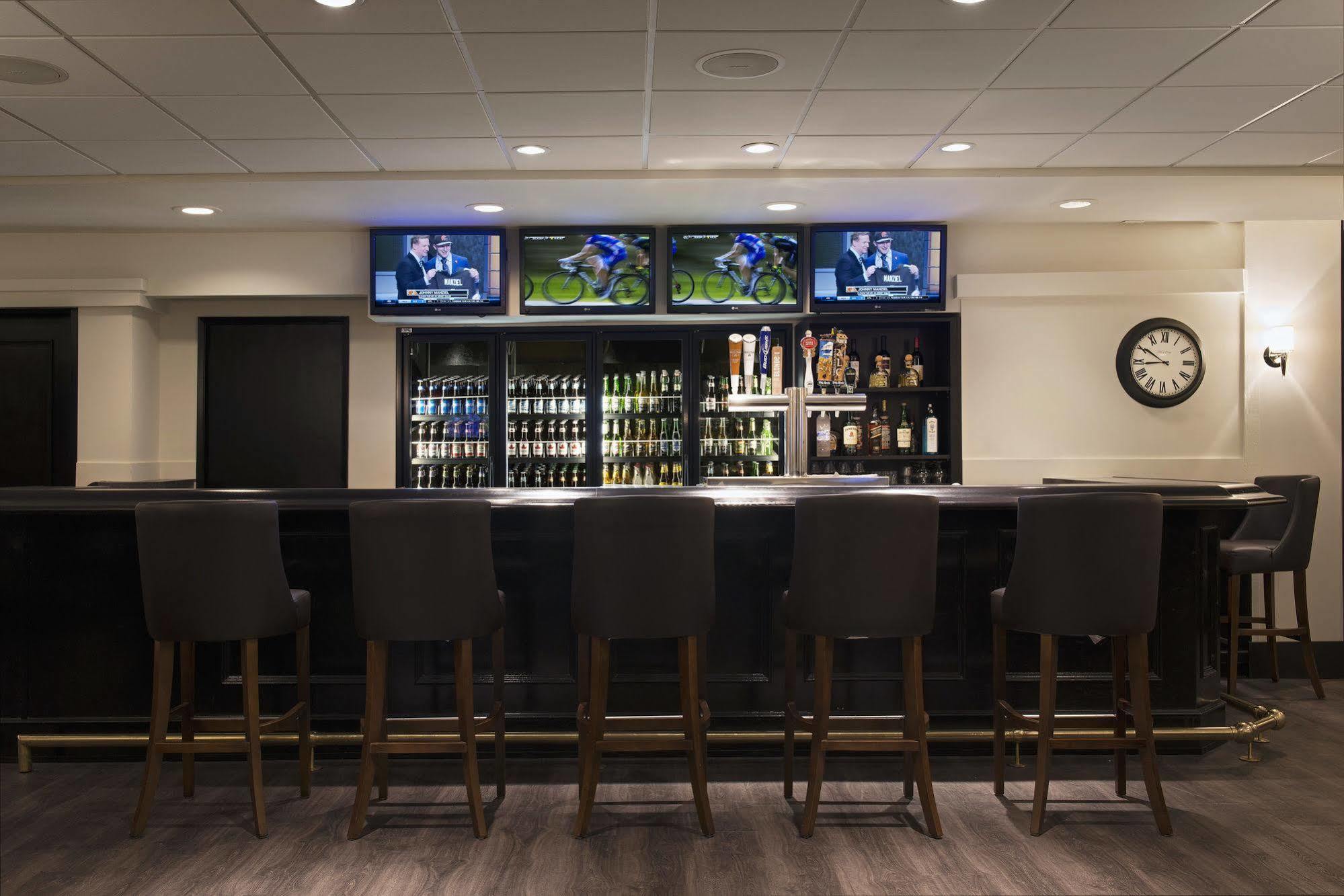 Ramada Plaza By Wyndham Calgary Downtown Ξενοδοχείο Εξωτερικό φωτογραφία